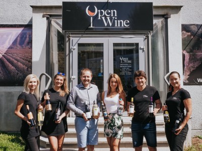 Tým OpenWine Latino Baru